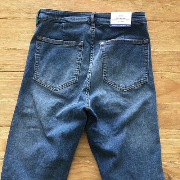 H&M Skinny Jean High Rise Ankle Length Womens US 4 Stretch Denim Medium Wash - Picture 4 of 5